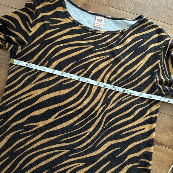 Smash & Tess Teresa Tiger Sweater Dress - Picture 3 of 7